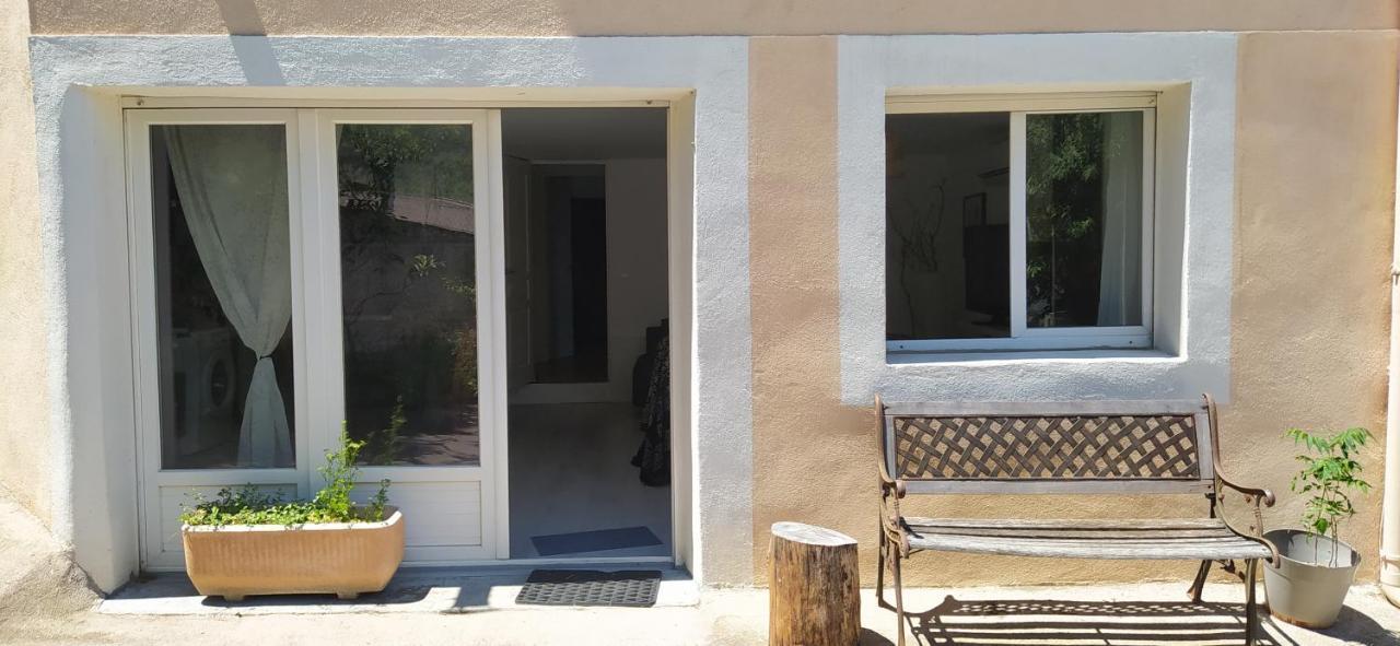 Les Mondes - Appartement Bas De Maison Ensues la Redonne Bagian luar foto