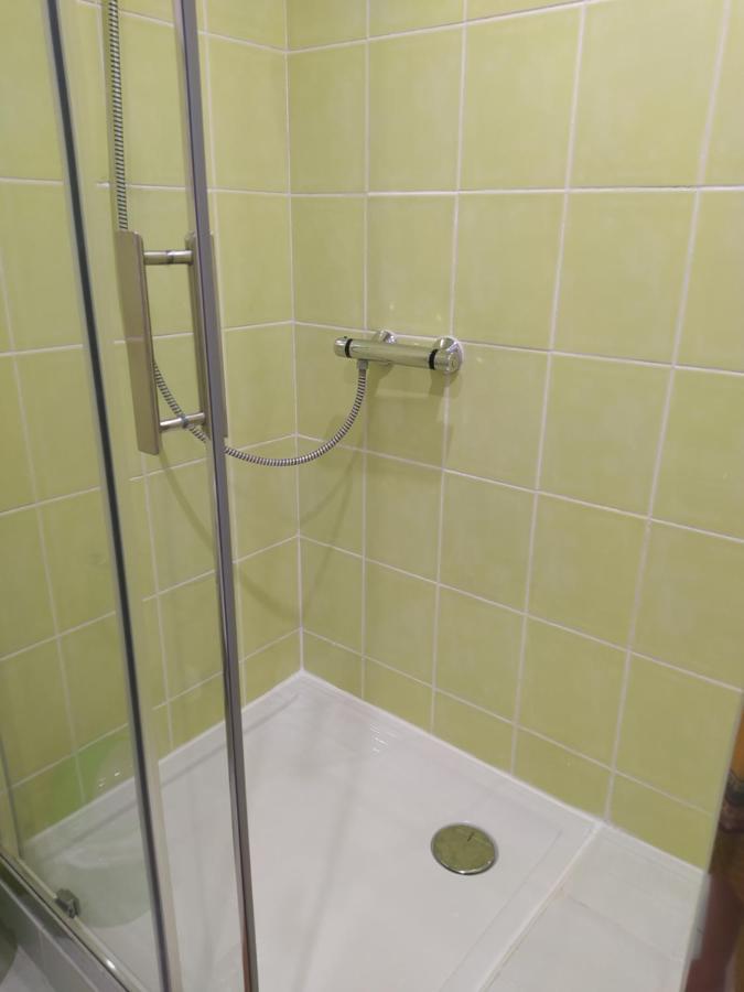 Les Mondes - Appartement Bas De Maison Ensues la Redonne Bagian luar foto
